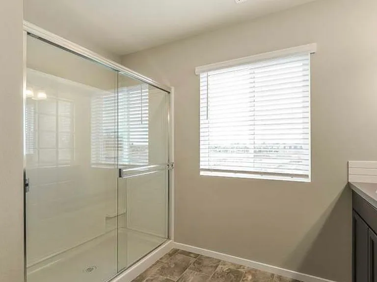 10708 Tahoma Ct E — Photo 16