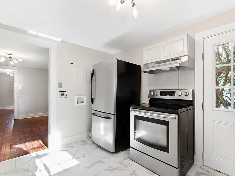 1105 SW Sauls St — Photo 10