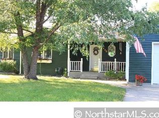 430 9th St SE, Cokato, MN 55321