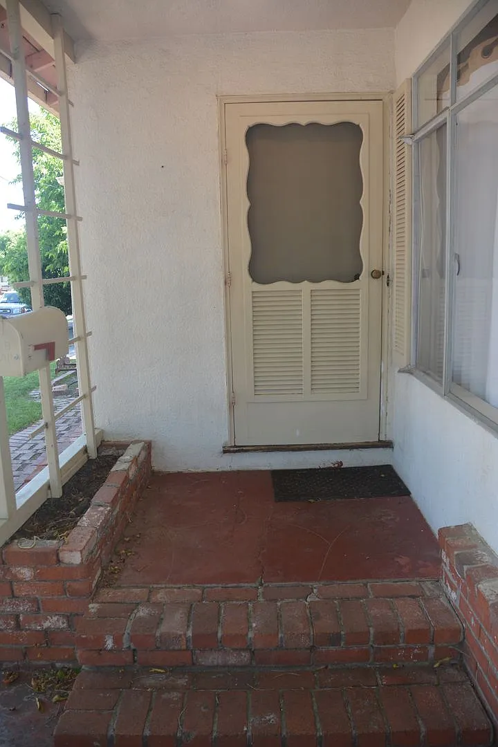 Spacious newly updated Pittsburg 3/1.5 home — Photo 2