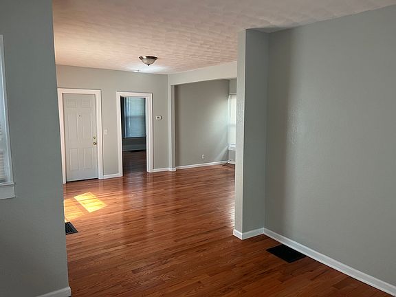 2nd image of 42 Lexington Ave NW APT 1