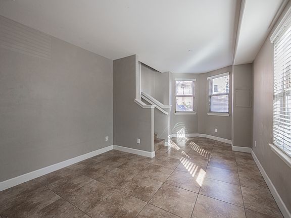 563 W 6th St, Tempe, AZ 85281 | Zillow