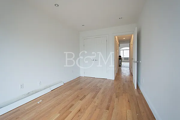 Rented by Brick&Mortar | media 10