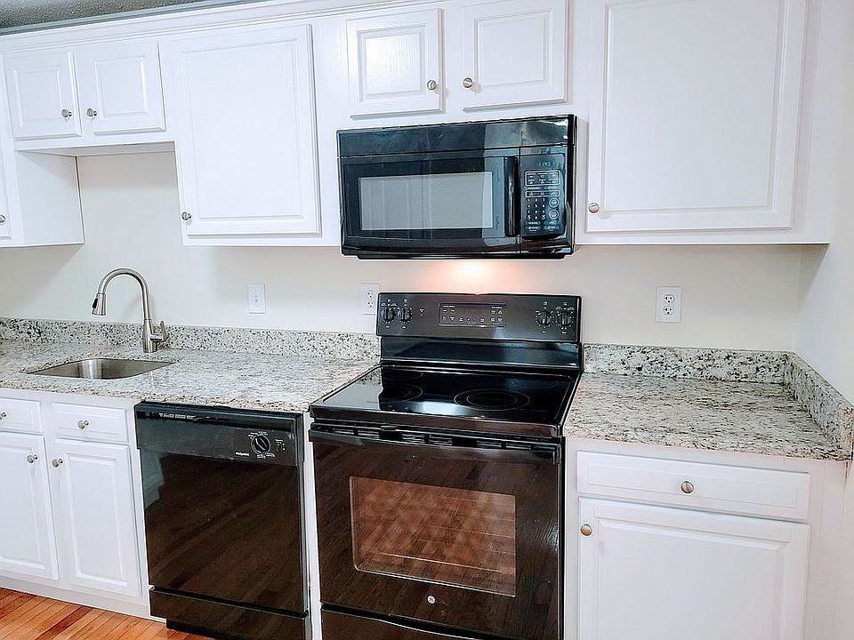 30 Abbey Rd Leominster, MA, 01453 Apartments for Rent Zillow