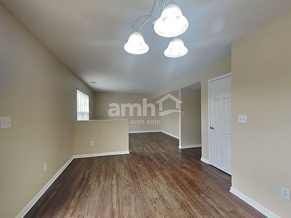 4th image of 38 E Flat Rock Dr