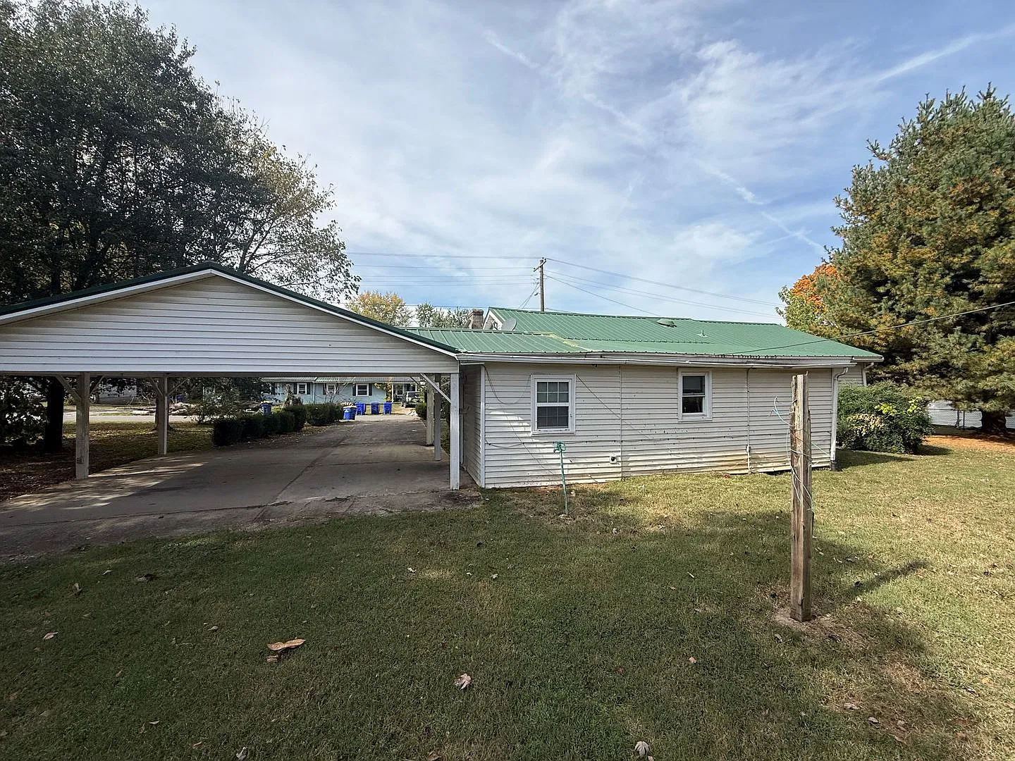 3 Bed/2 Bath House — Photo 3