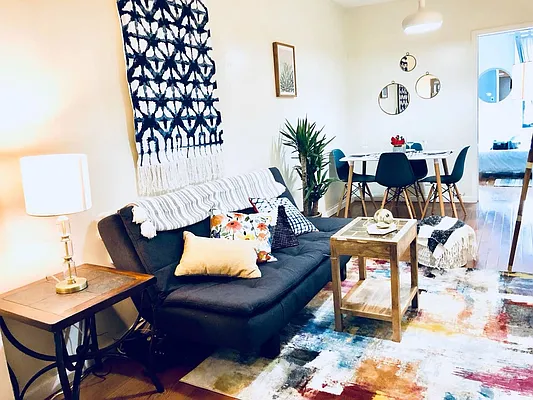 Rented by Nooklyn NYC LLC | media 34