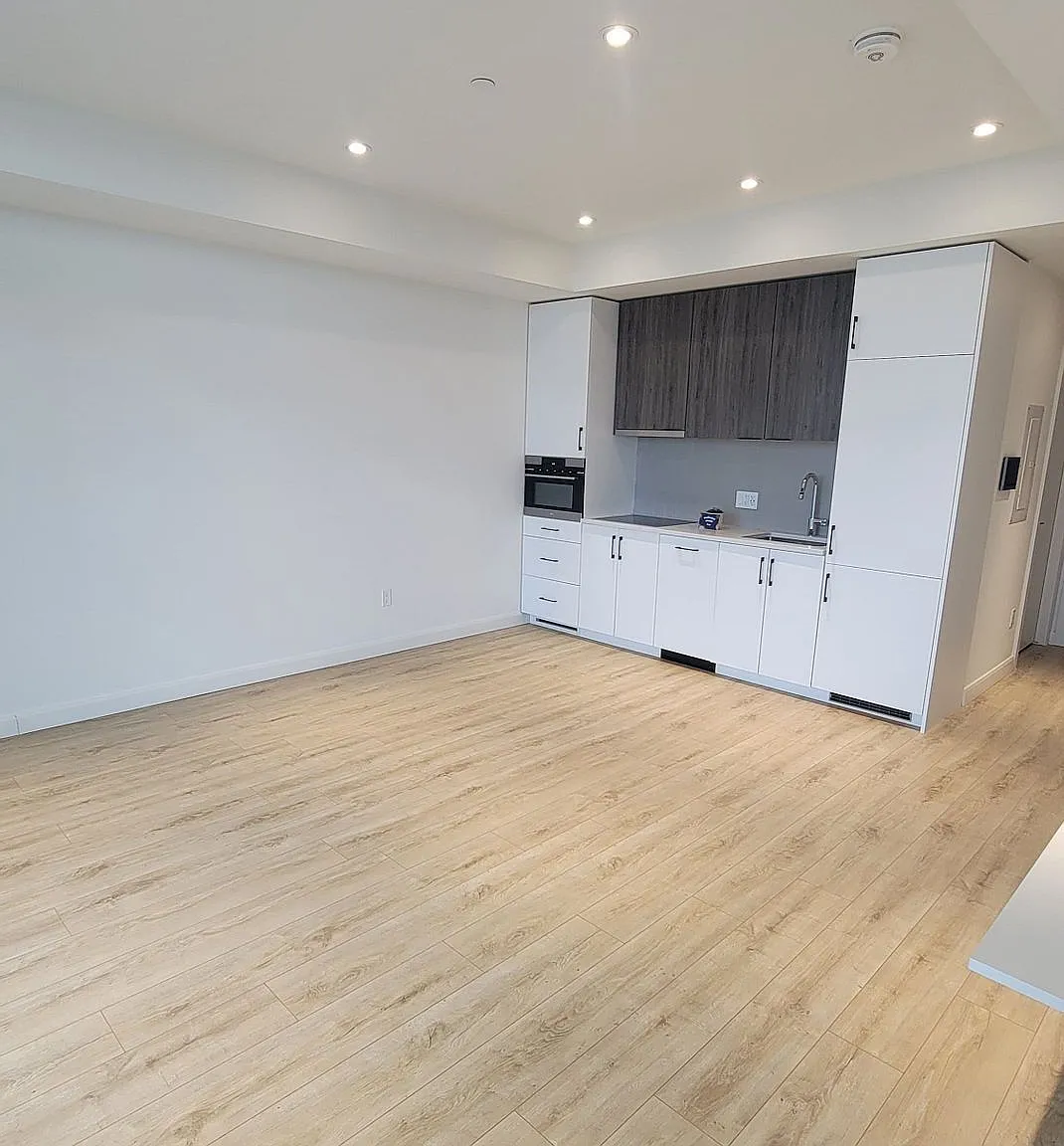 Studio, $1,550 — Photo 2