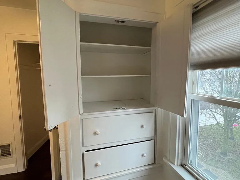 2349 Portsmouth Ave — Photo 8