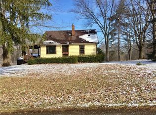 939 Sherwood Dr, New Castle, PA 16101