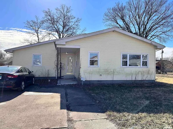 425 E Boone St, Salem, IL 62881