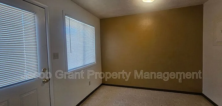 693 N Fanning Ave #699 — Photo 4