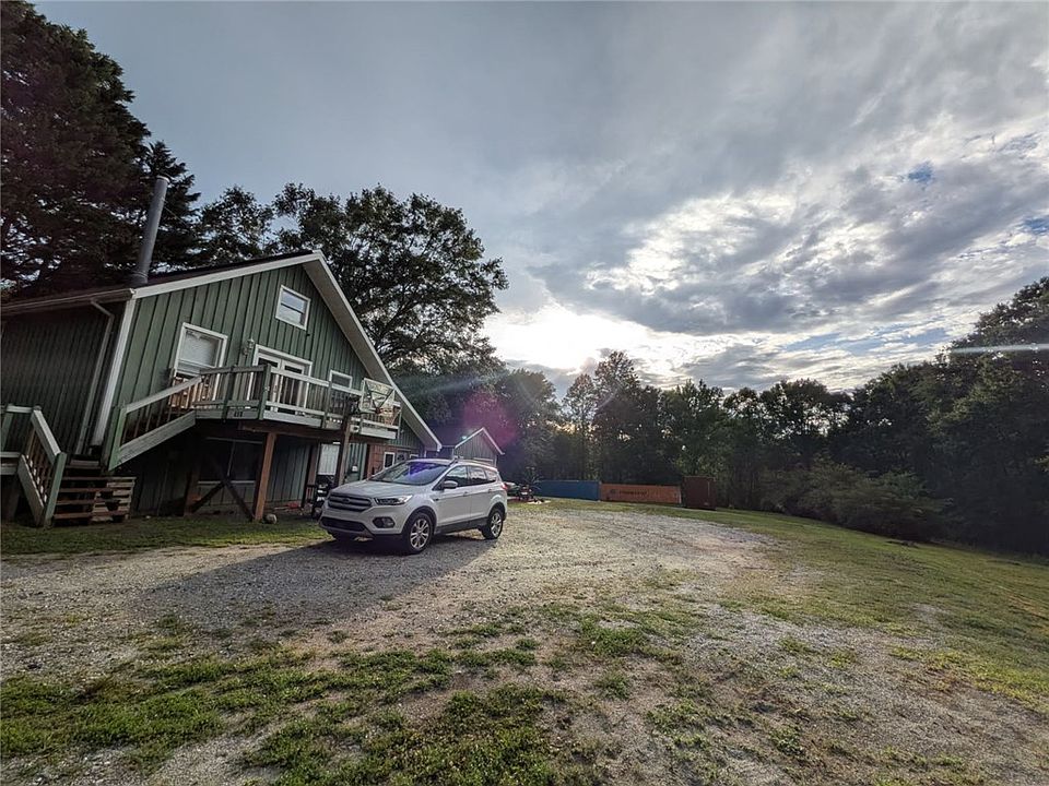 1st image of 419 Wood Rd