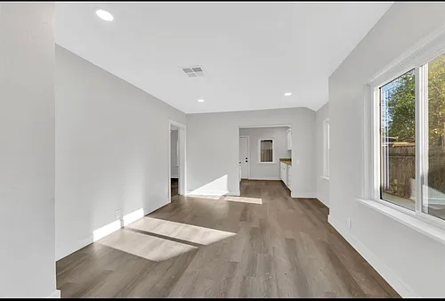 1519 Tessa Ave - Sacramento 95815 Photo 1 1519 Tessa Ave - Sacramento 95815 Photo 1