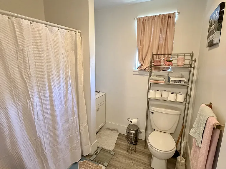 224 W Otterman St #1 — Photo 6