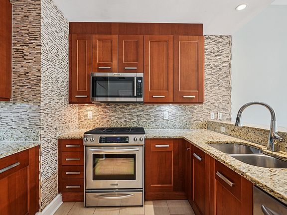 4th image of 8100 River Rd APT 210