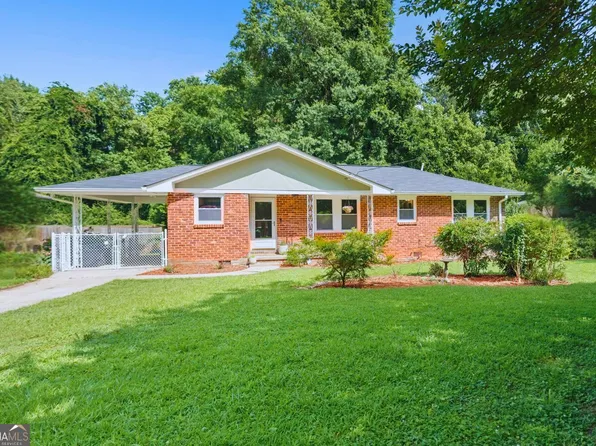 2483 Hunting Valley Dr, Decatur, GA 30033