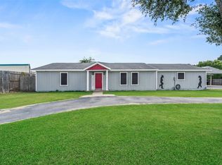 28599 Bunting Rd, Waller, TX 77484