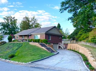 110 Ricketts Rd, Huntington, WV 25705