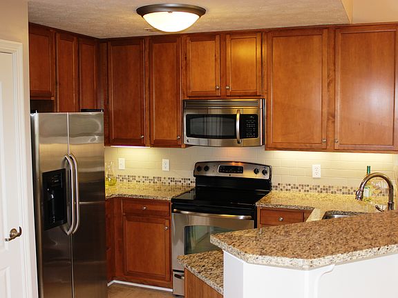 2nd image of 3174 Grand Falls Blvd