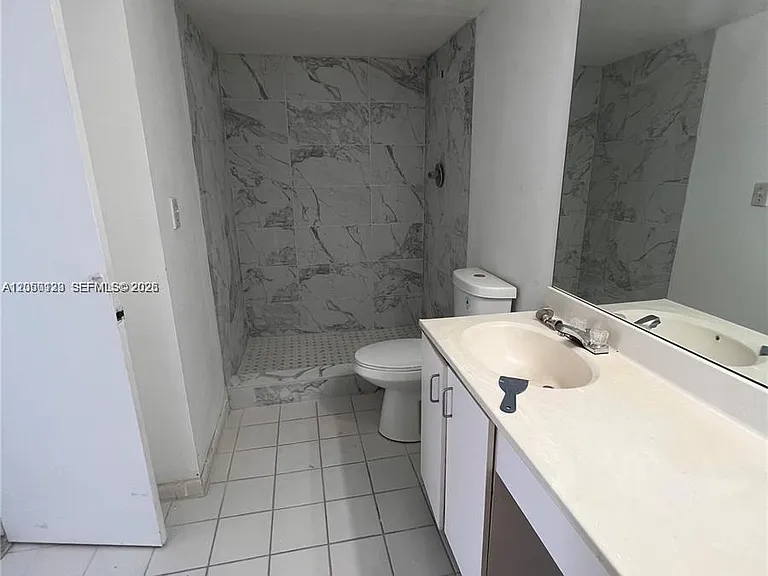 3300 NE 192nd St #5 — Photo 11