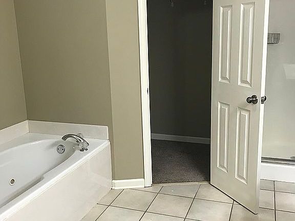 2nd walk in closet master