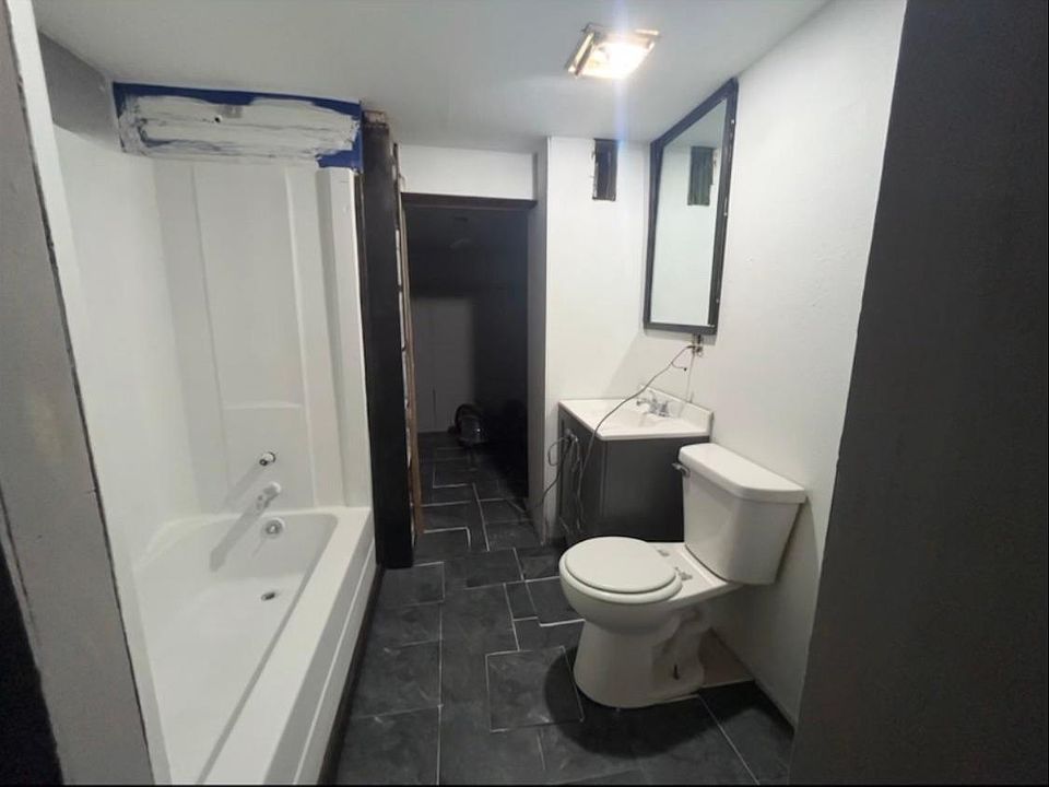 2nd image of 1709 Hamilton Ave