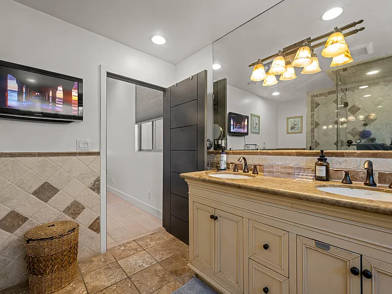 5433 Royer Ave — Photo 32