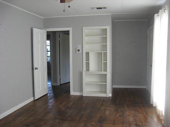 2nd image of 1133 N Penelope St
