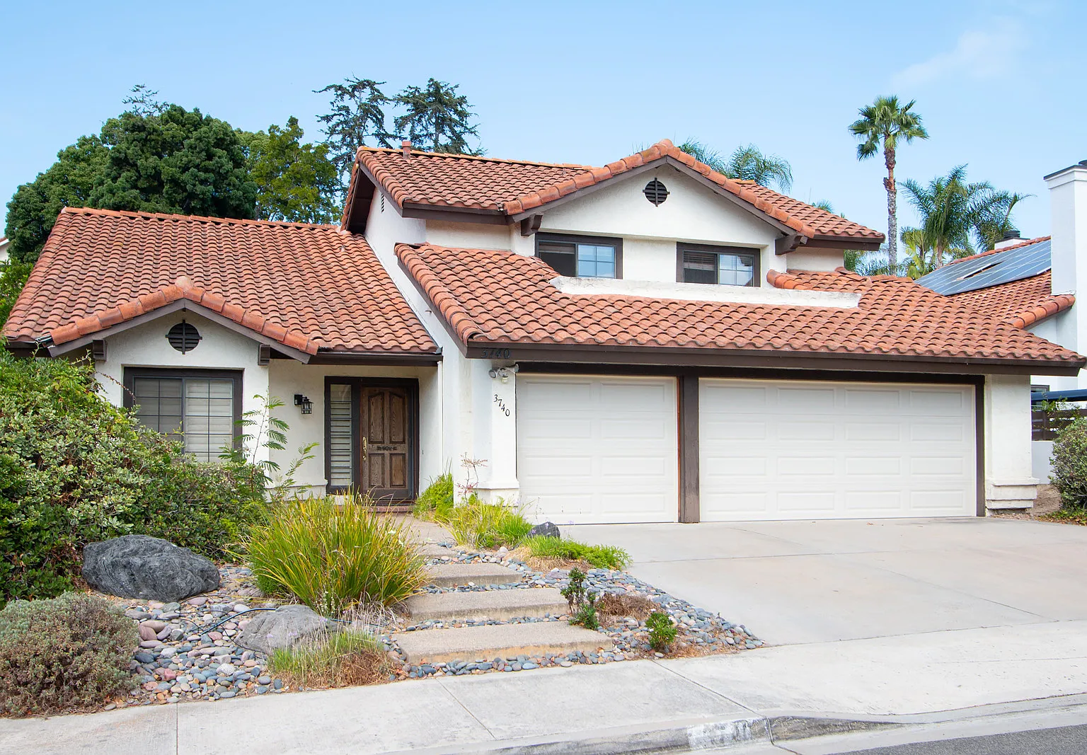 4 bed, 2.5 bath, 2605 sqft, $6,500 — Photo 2