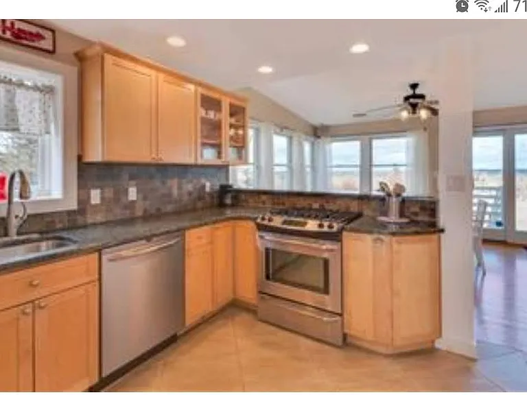 42 Pine Ave — Photo 6
