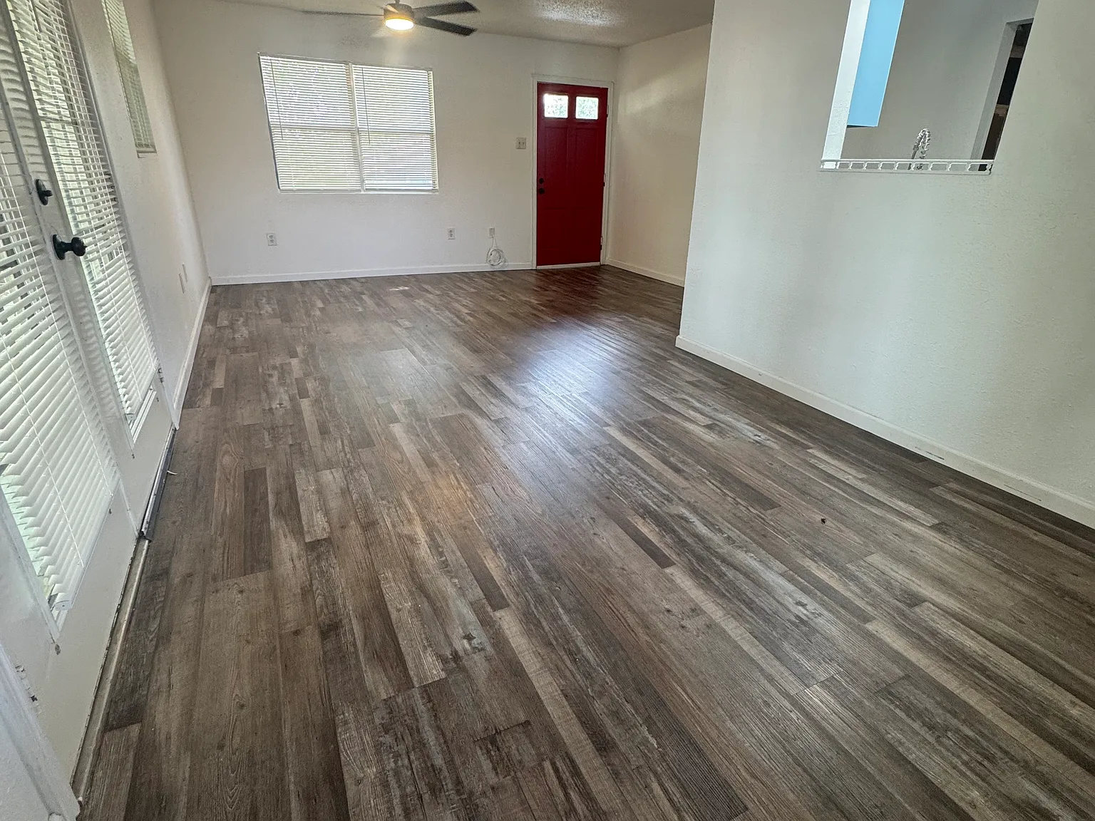 2 bed, 864 sqft, $1,300 — Photo 4