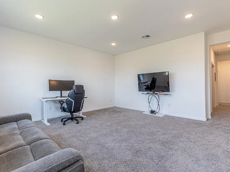 2332 Giona Pl — Photo 49