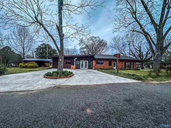 301 Alabama Ave NE, Ave, AL 35077