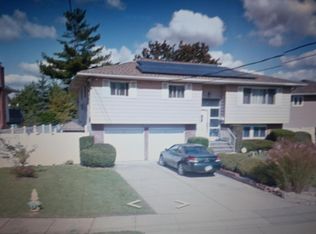 2085 Ennabrock Rd, Bellmore, NY 11710
