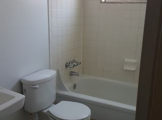 2071 Mill Rd APT 2, Flint, MI 48532