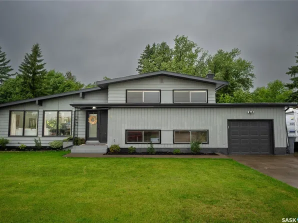 34 Driftwood Crescent, Yorkton, SK S3N 2P8