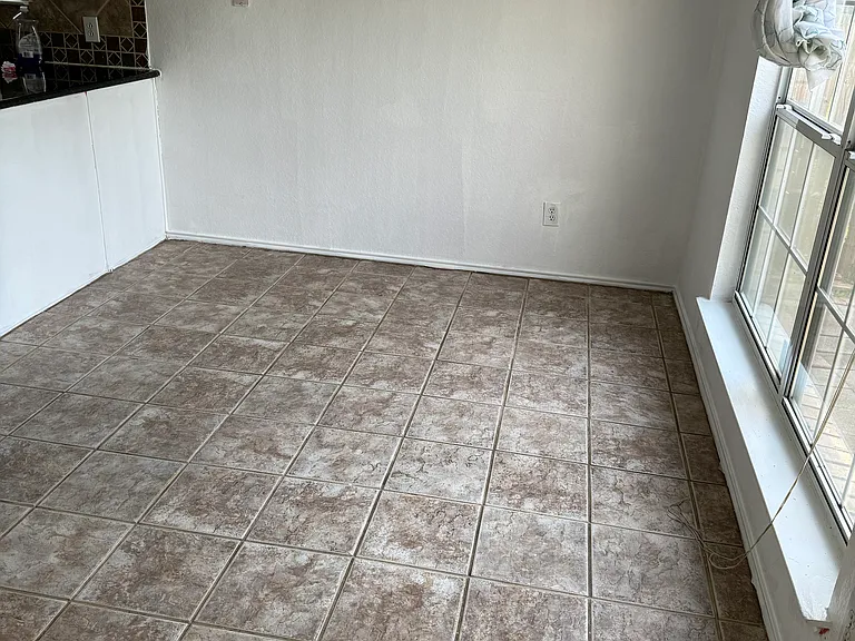 8617 Sabinas Trl — Photo 12