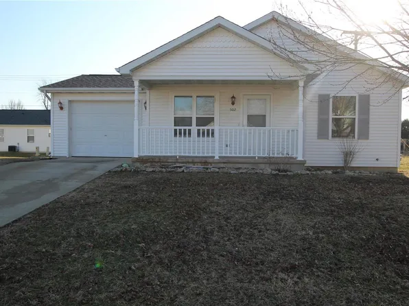 502 S Arlington Dr, Taylorville, IL 62568