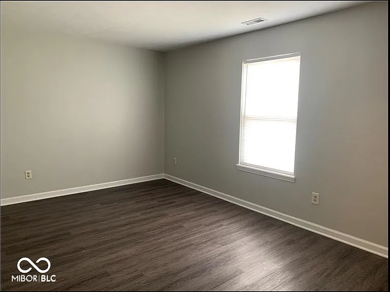 15002 Silver Thorne Way — Photo 10