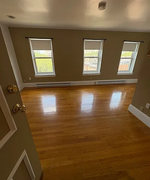 523 Columbus Ave #4R — Photo 1