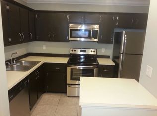 1802 Waterview Cir, Palm Springs, FL 33461