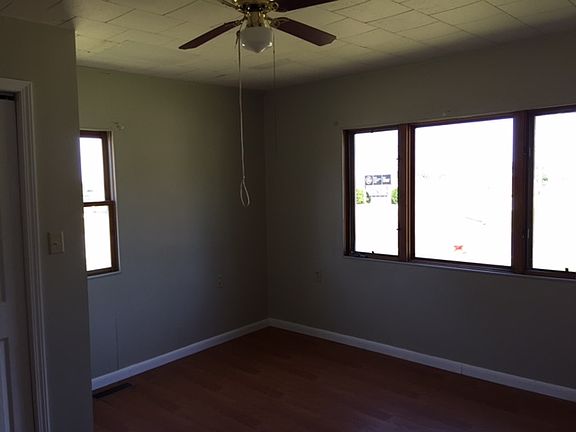 4th image of 804 N D St