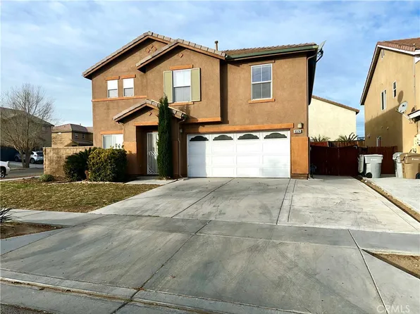 9374 Sapphire Ave, Hesperia, CA 92344