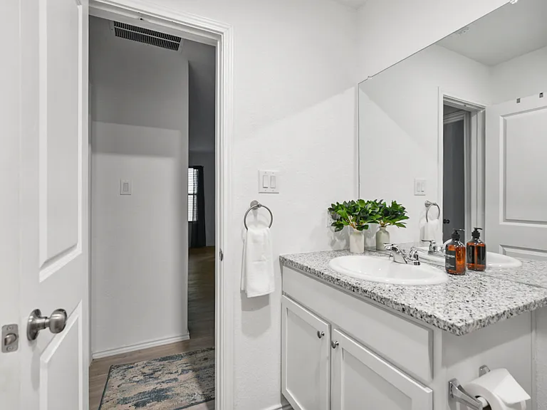 2411 Lake Hls — Photo 34