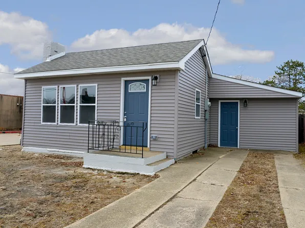 1517 La Salle St, Ottawa, IL 61350