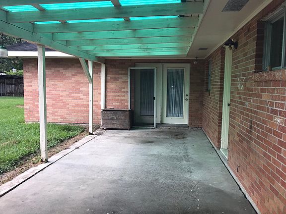 2nd image of 212 E Parkway St