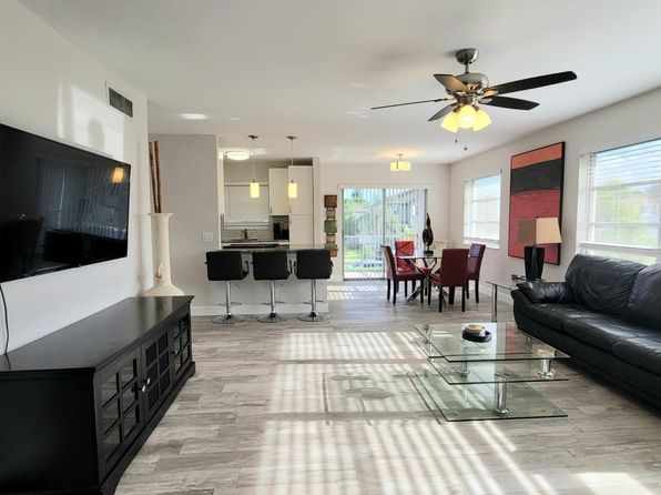 115 SW 1st Ave APT 10