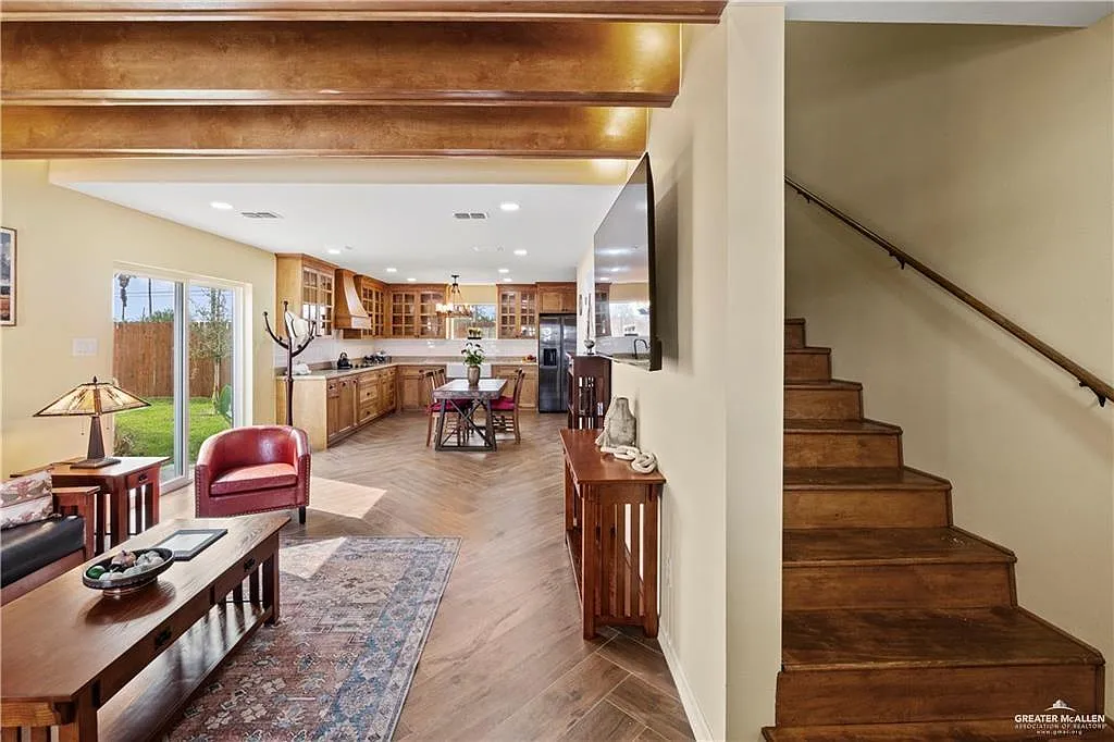 2 bed, 2.5 bath, 1172 sqft, $1,500 — Photo 3