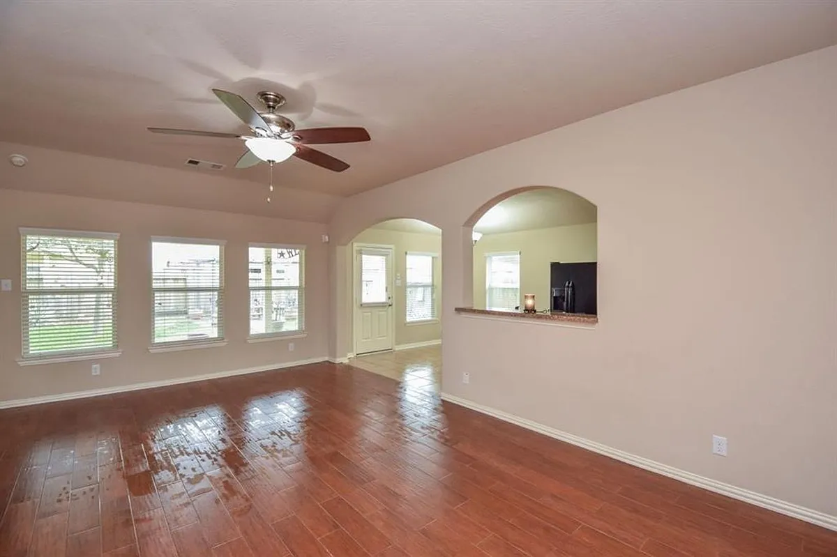 Building Photo - 11206 Barker Park Ct